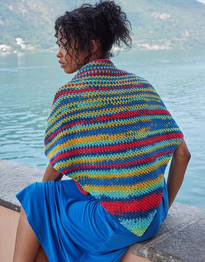 Châle au crochet - fil SUNSHINE Color - Modèle 30 WoolAddicts 10 - porté