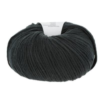 1111_0004_LANGYARNS_AmiraLight_4_Print.jpg
