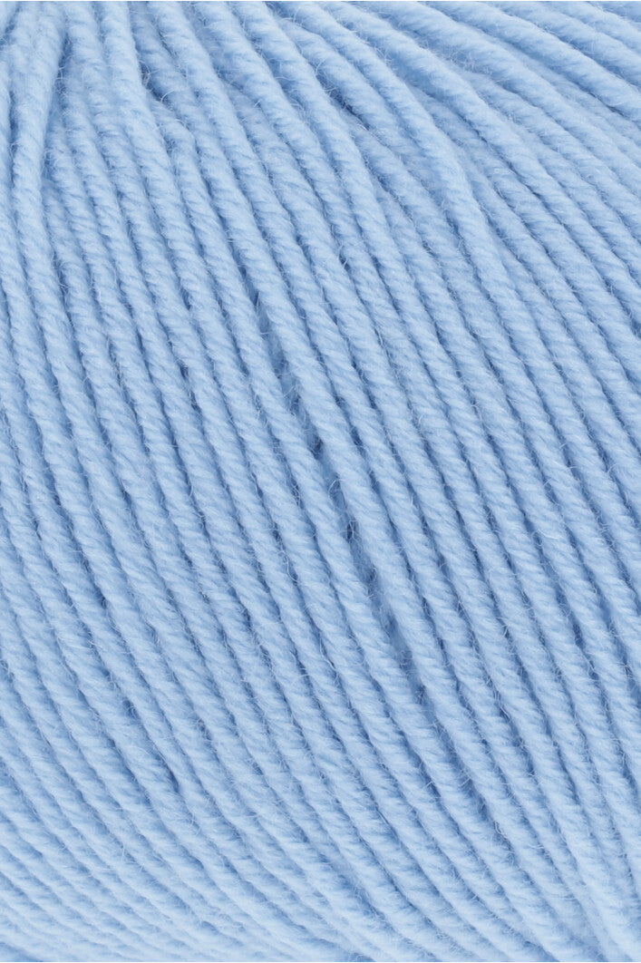 Premium Merino 150 Wool Blend for Ultimate Comfort and Style
