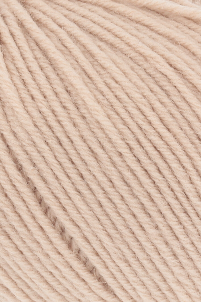 Premium Merino 150 Wool Blend for Ultimate Comfort and Style