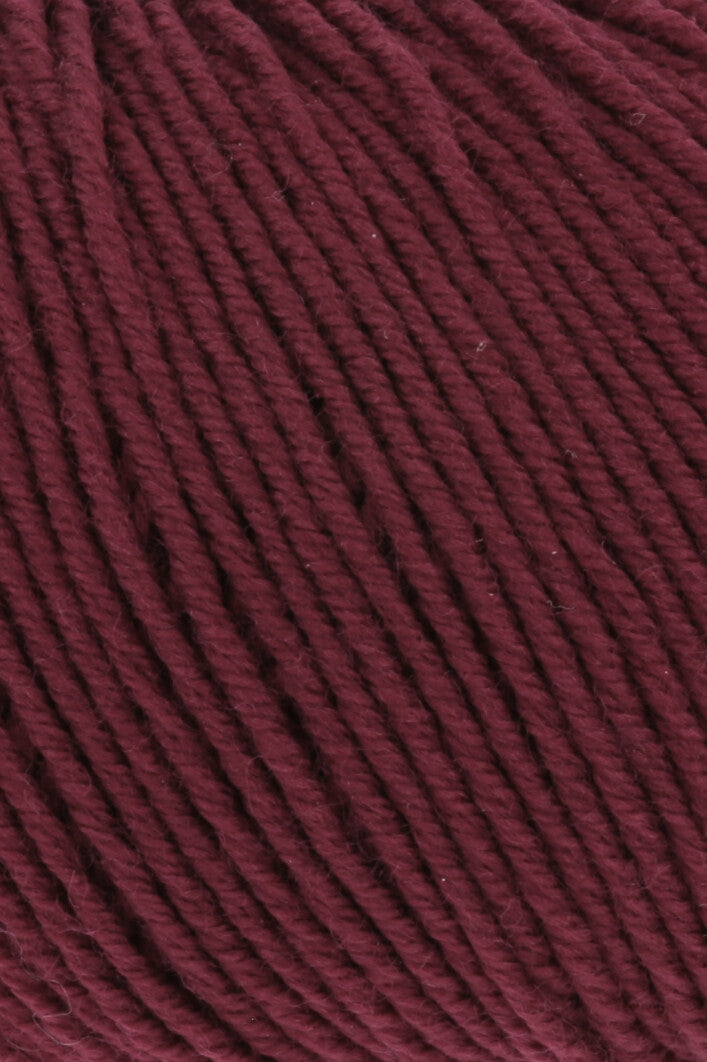 Premium Merino 150 Wool Blend for Ultimate Comfort and Style