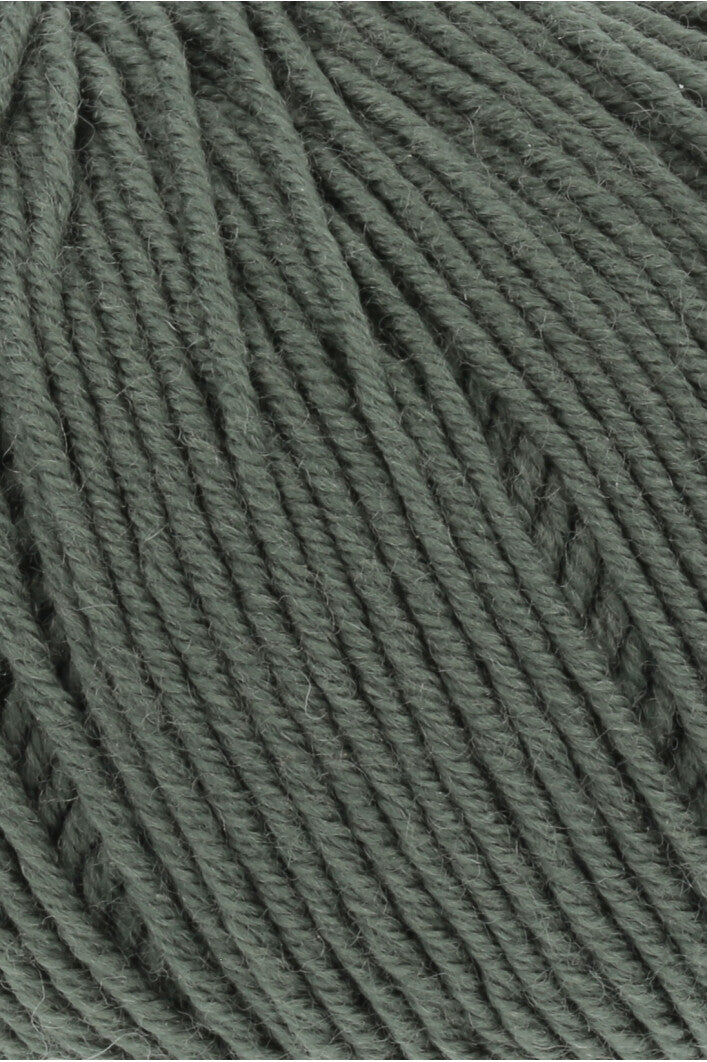 Premium Merino 150 Wool Blend for Ultimate Comfort and Style