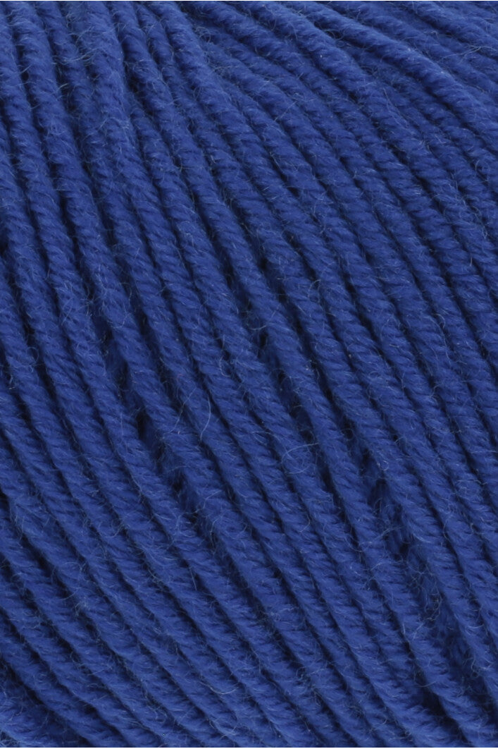 Premium Merino 150 Wool Blend for Ultimate Comfort and Style