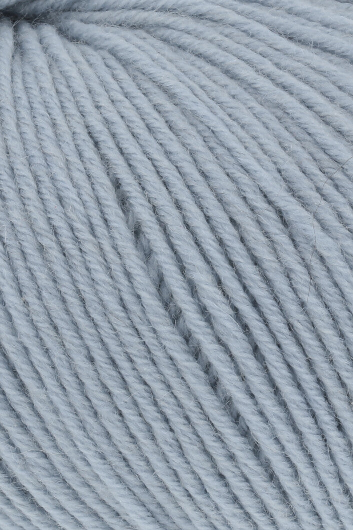 Premium Merino 150 Wool Blend for Ultimate Comfort and Style