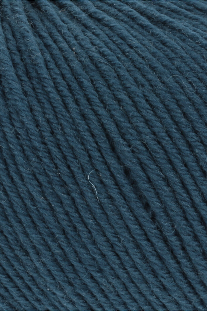 Premium Merino 150 Wool Blend for Ultimate Comfort and Style