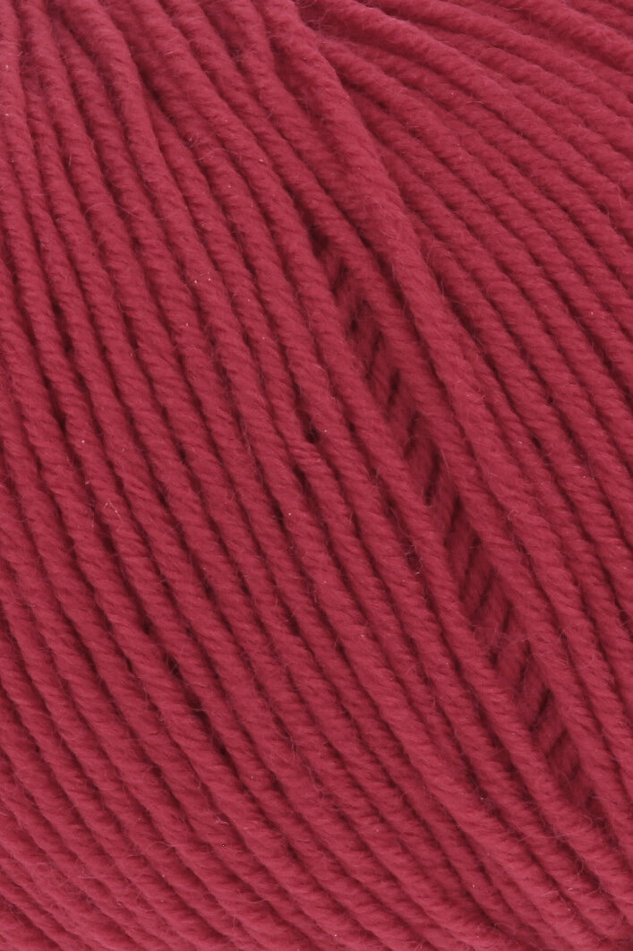 Premium Merino 150 Wool Blend for Ultimate Comfort and Style