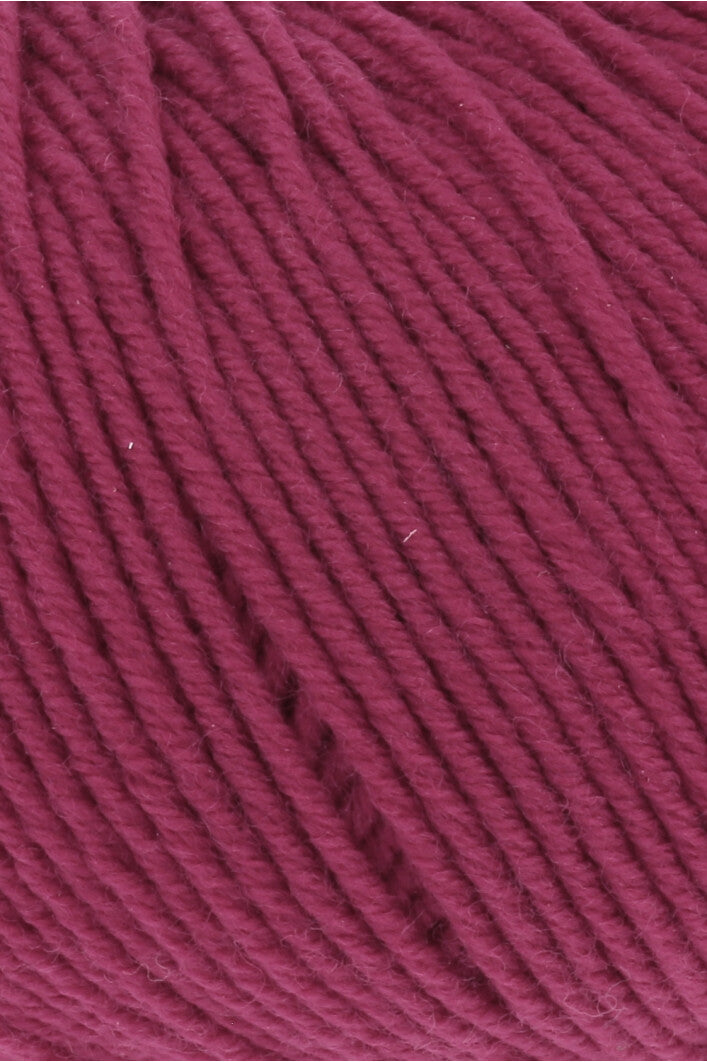 Premium Merino 150 Wool Blend for Ultimate Comfort and Style