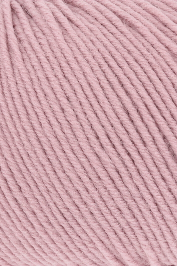 Premium Merino 150 Wool Blend for Ultimate Comfort and Style