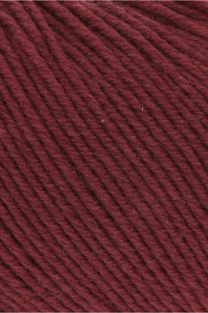 Premium Merino 150 Wool Blend for Ultimate Comfort and Style