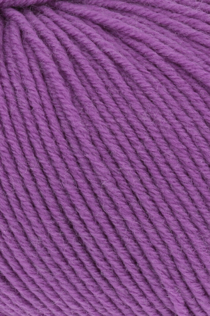 Premium Merino 150 Wool Blend for Ultimate Comfort and Style