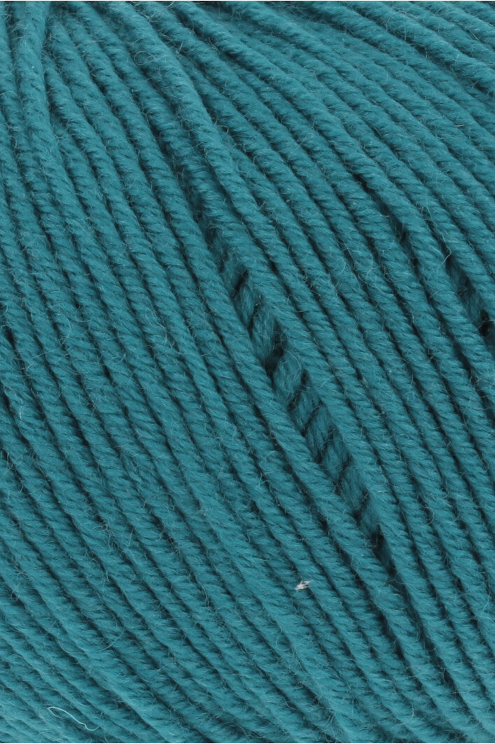 Premium Merino 150 Wool Blend for Ultimate Comfort and Style