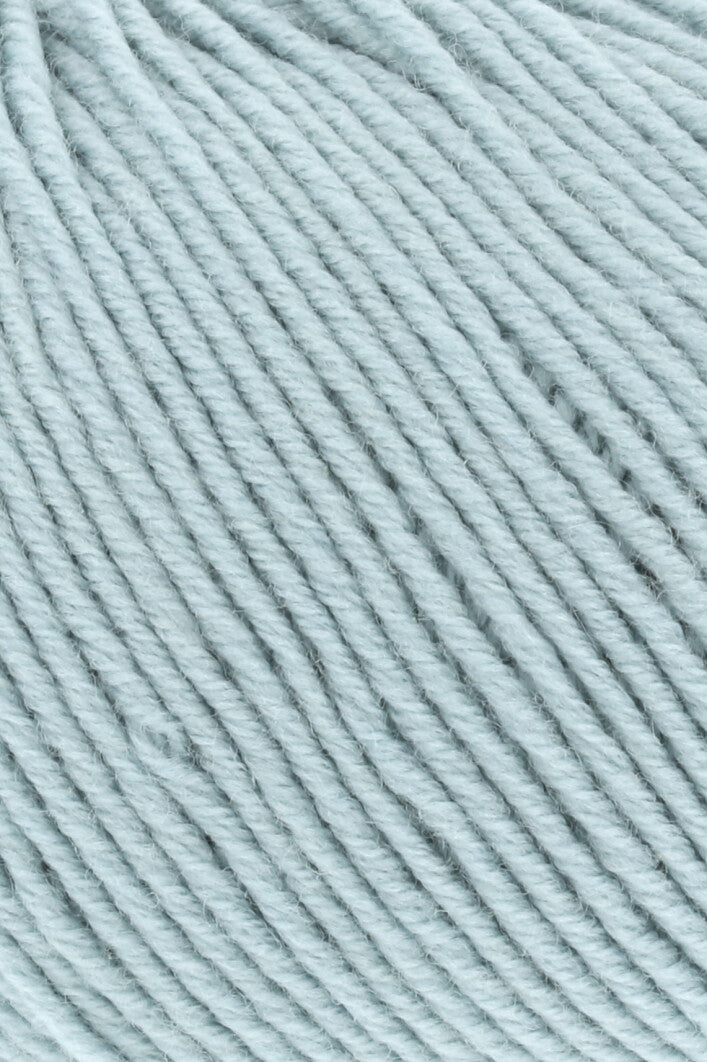 Premium Merino 150 Wool Blend for Ultimate Comfort and Style