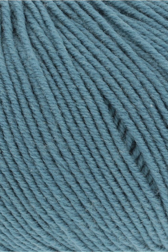 Premium Merino 150 Wool Blend for Ultimate Comfort and Style