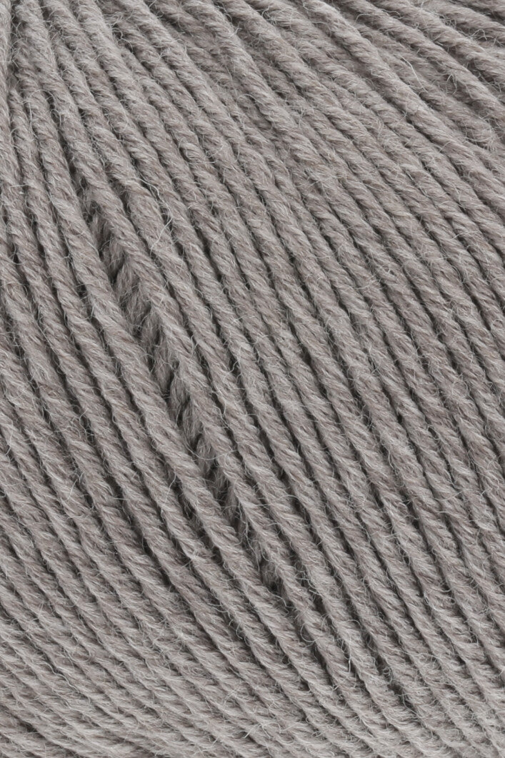 Premium Merino 150 Wool Blend for Ultimate Comfort and Style