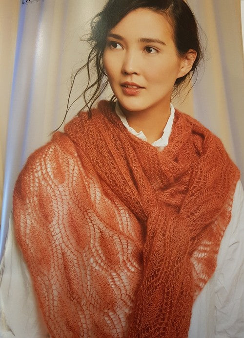 Catalogue FAM 251 Collection - Châle en Lace
