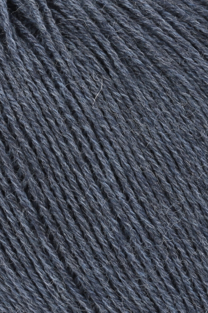 Exquisite 100% Merino Wool - Merino 400 Lace Yarn Ball