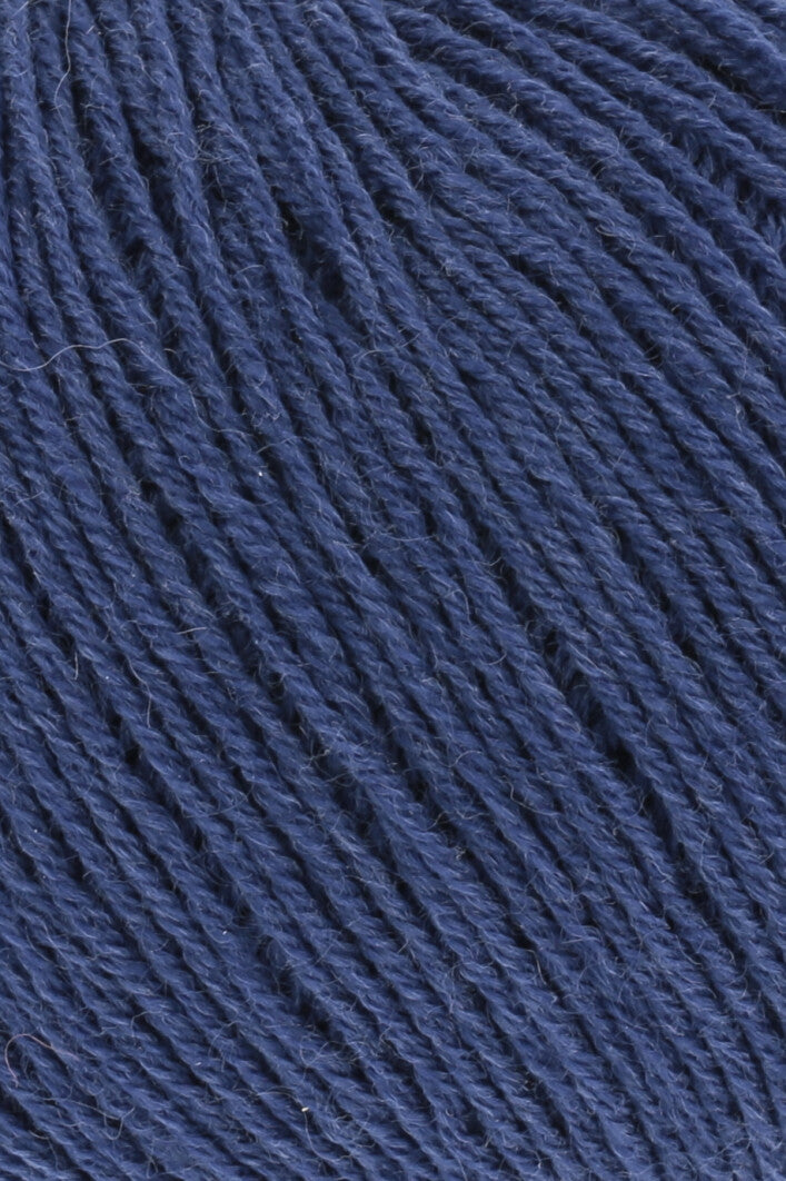 Exquisite 100% Merino Wool - Merino 400 Lace Yarn Ball