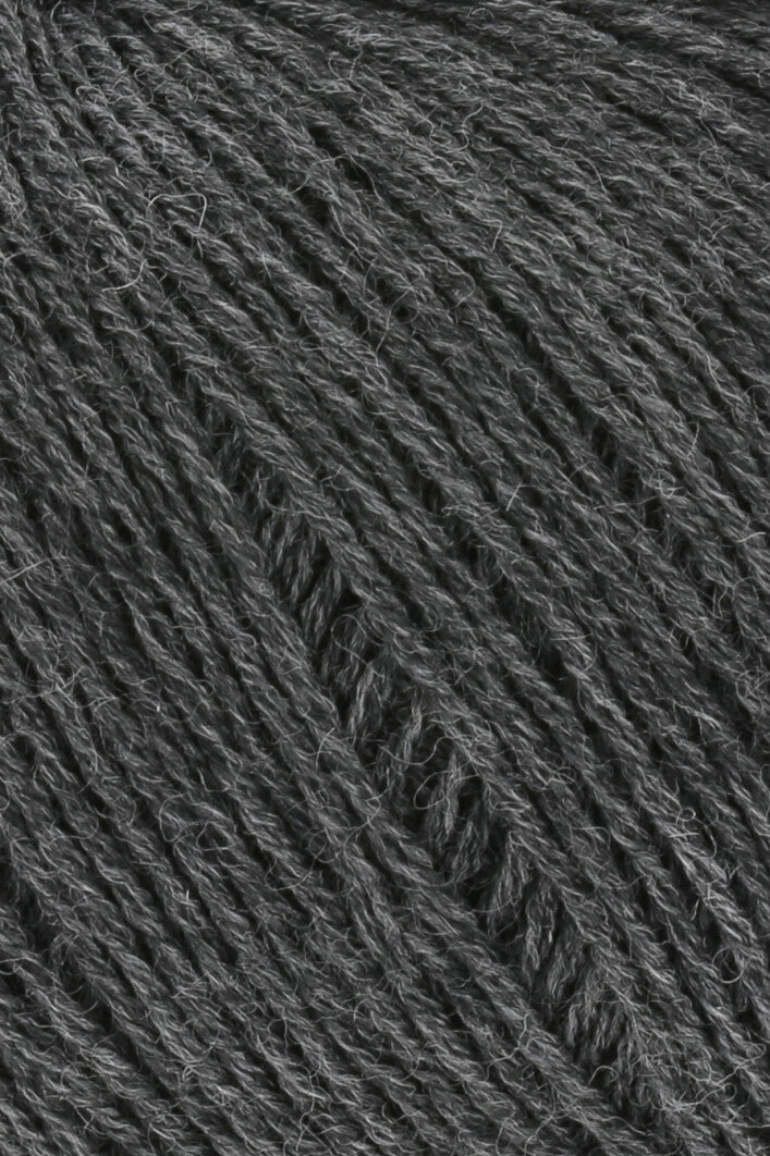 Exquisite 100% Merino Wool - Merino 400 Lace Yarn Ball