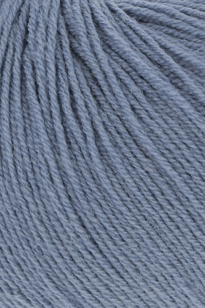 Exquisite 100% Merino Wool - Merino 400 Lace Yarn Ball