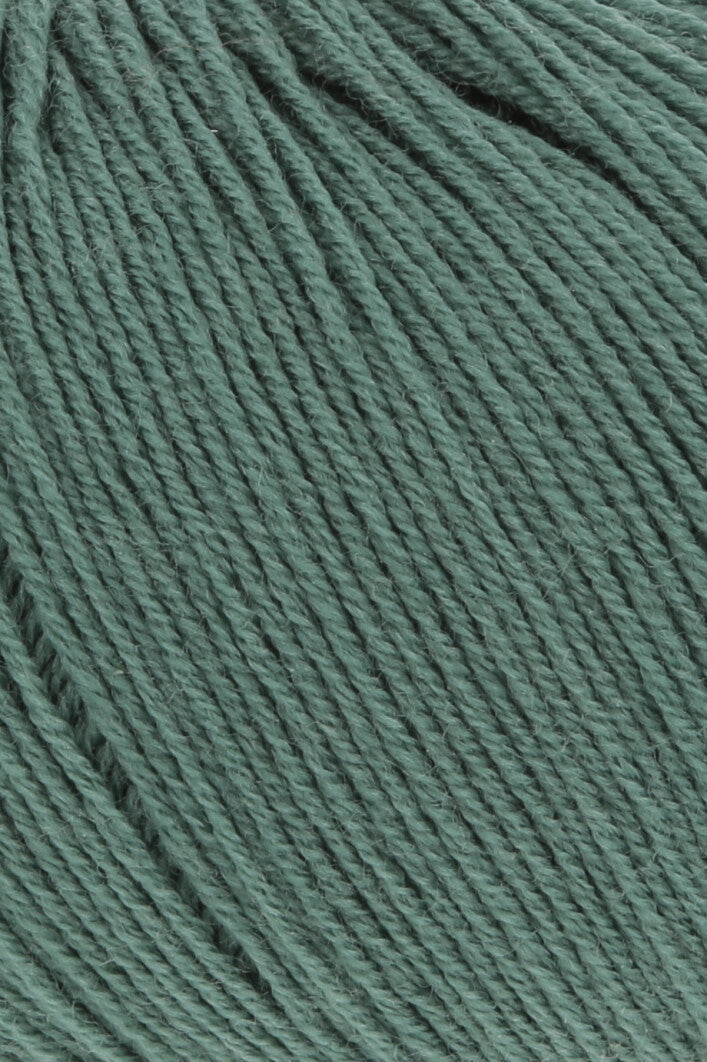Exquisite 100% Merino Wool - Merino 400 Lace Yarn Ball