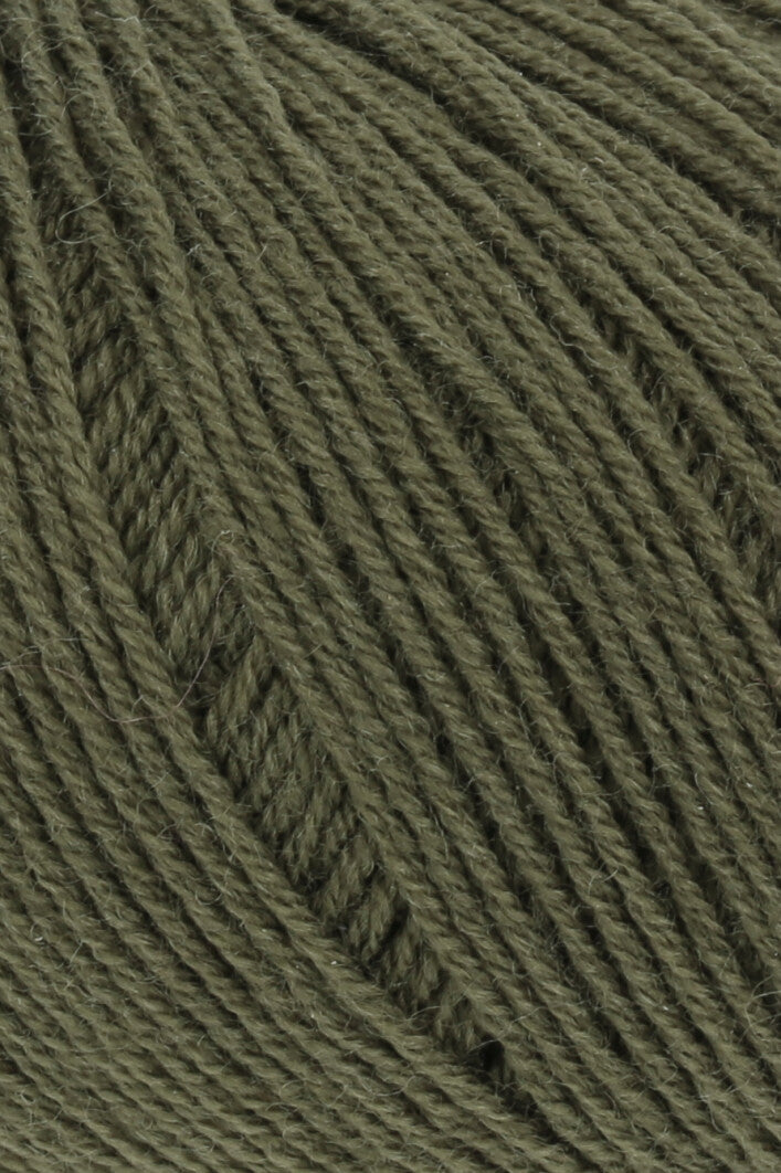 Exquisite 100% Merino Wool - Merino 400 Lace Yarn Ball