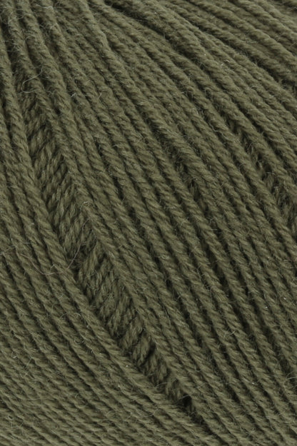 Exquisite 100% Merino Wool - Merino 400 Lace Yarn Ball