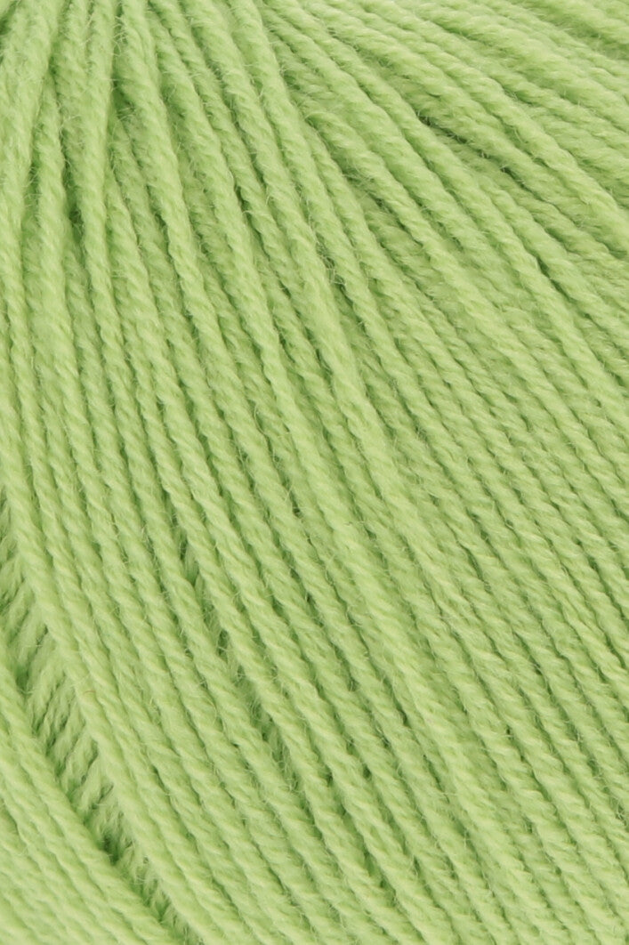 Exquisite 100% Merino Wool - Merino 400 Lace Yarn Ball
