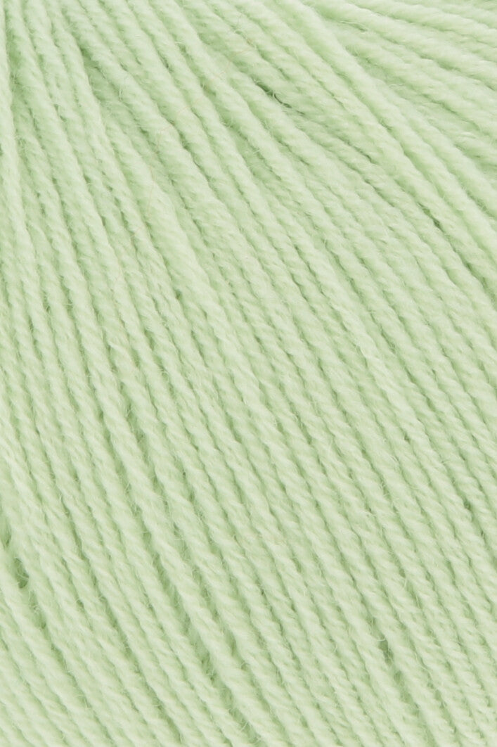 Exquisite 100% Merino Wool - Merino 400 Lace Yarn Ball