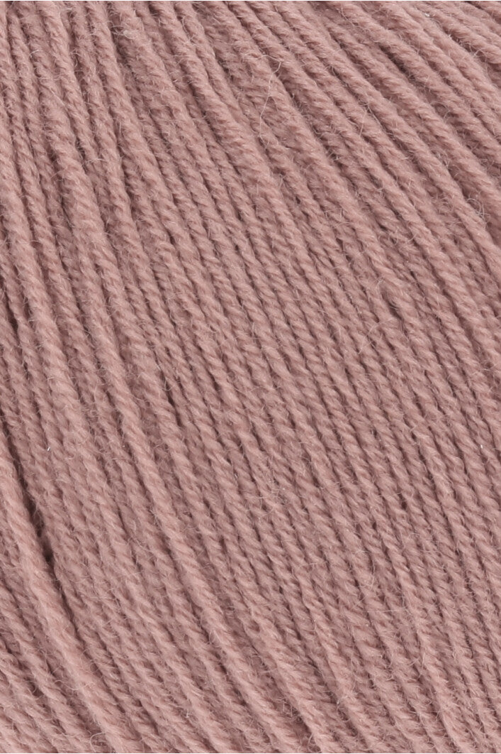 Exquisite 100% Merino Wool - Merino 400 Lace Yarn Ball