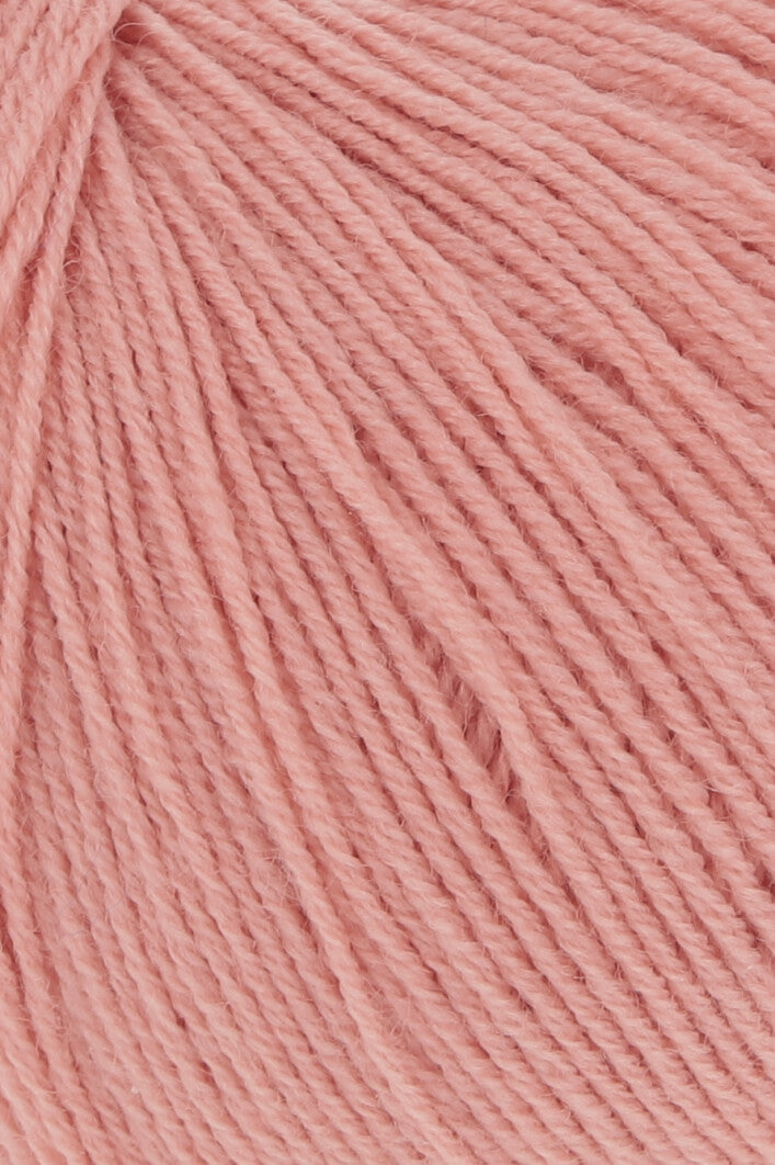 Exquisite 100% Merino Wool - Merino 400 Lace Yarn Ball