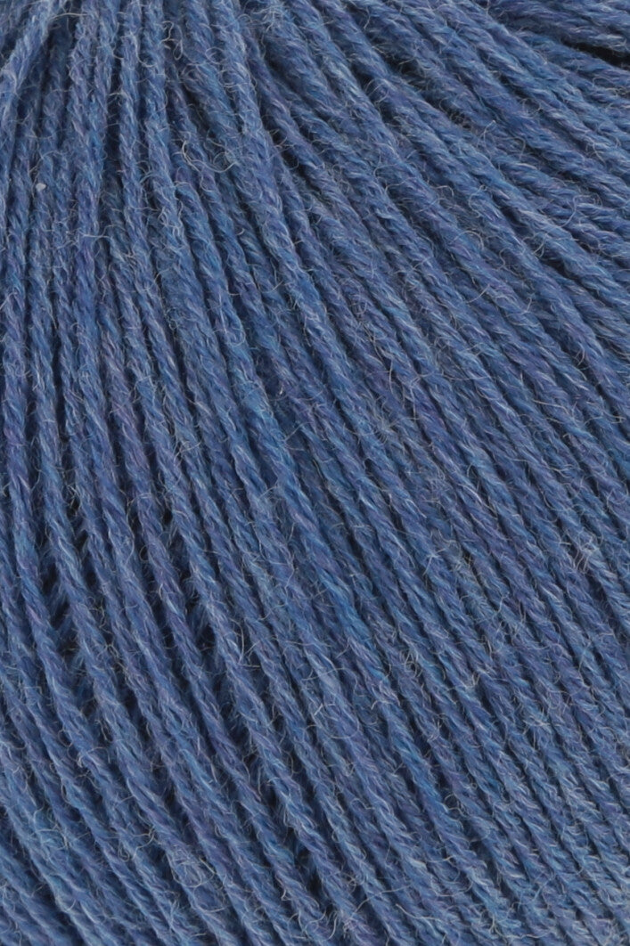 Exquisite 100% Merino Wool - Merino 400 Lace Yarn Ball