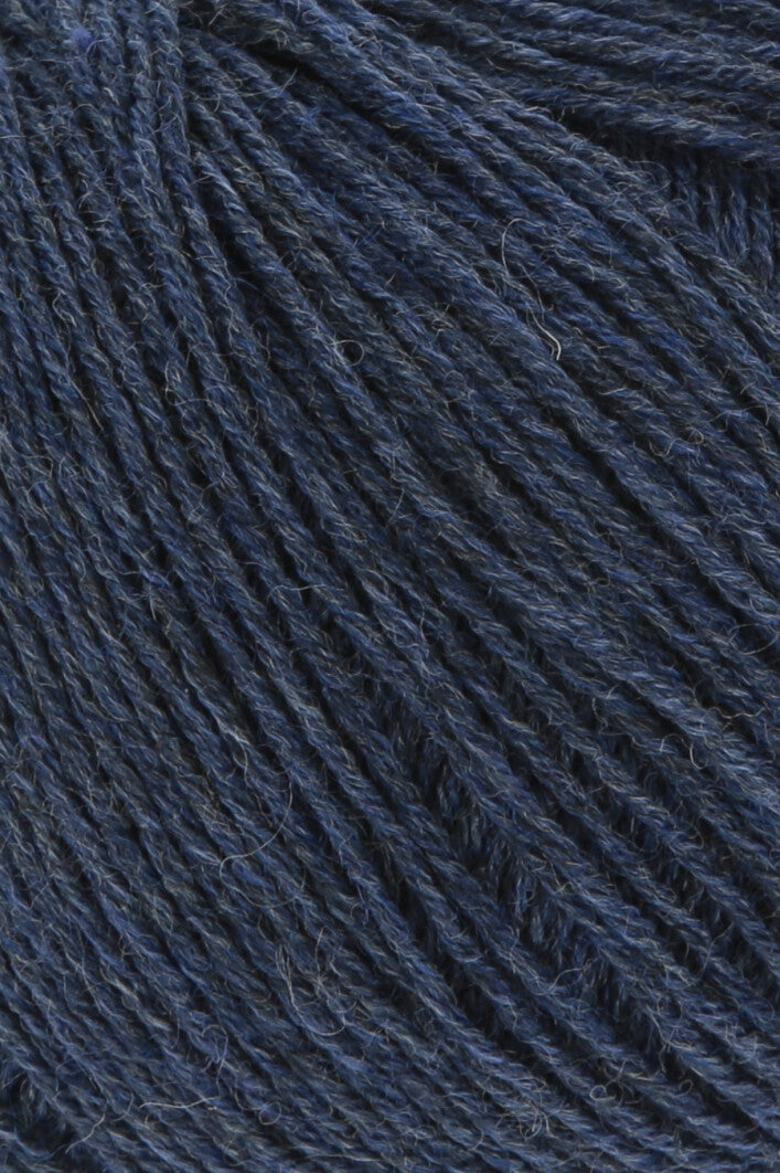 Exquisite 100% Merino Wool - Merino 400 Lace Yarn Ball