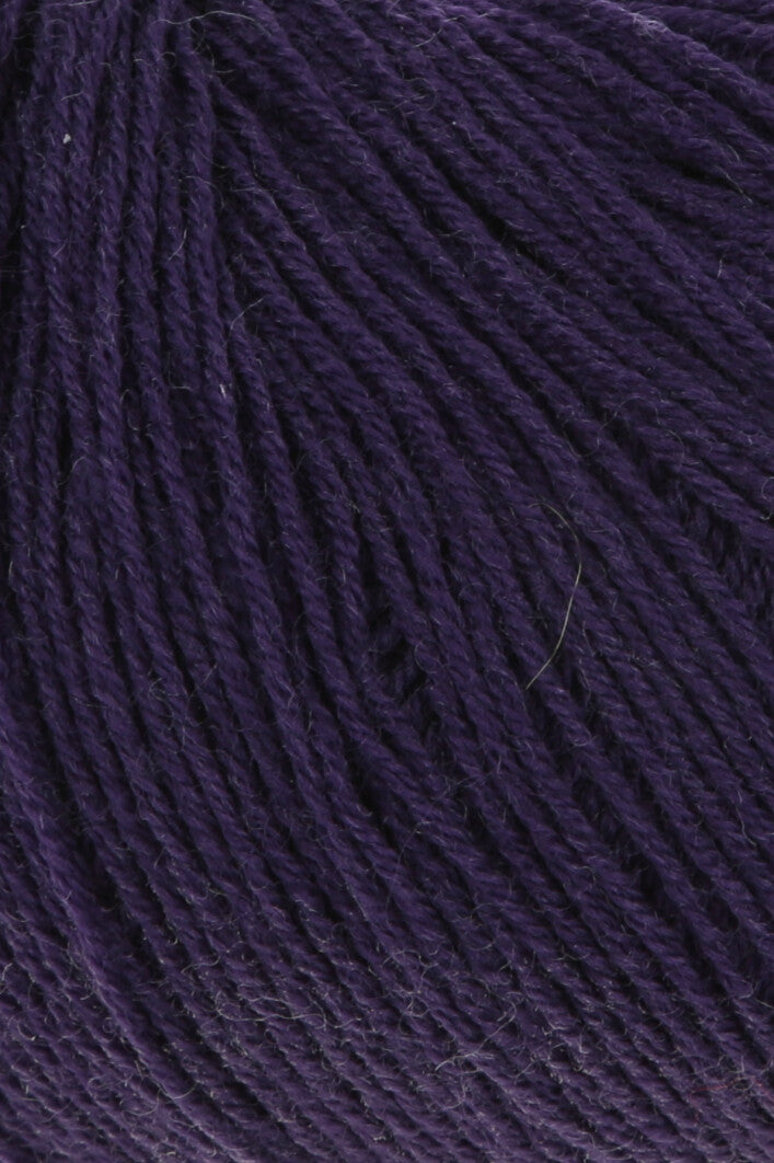 Exquisite 100% Merino Wool - Merino 400 Lace Yarn Ball