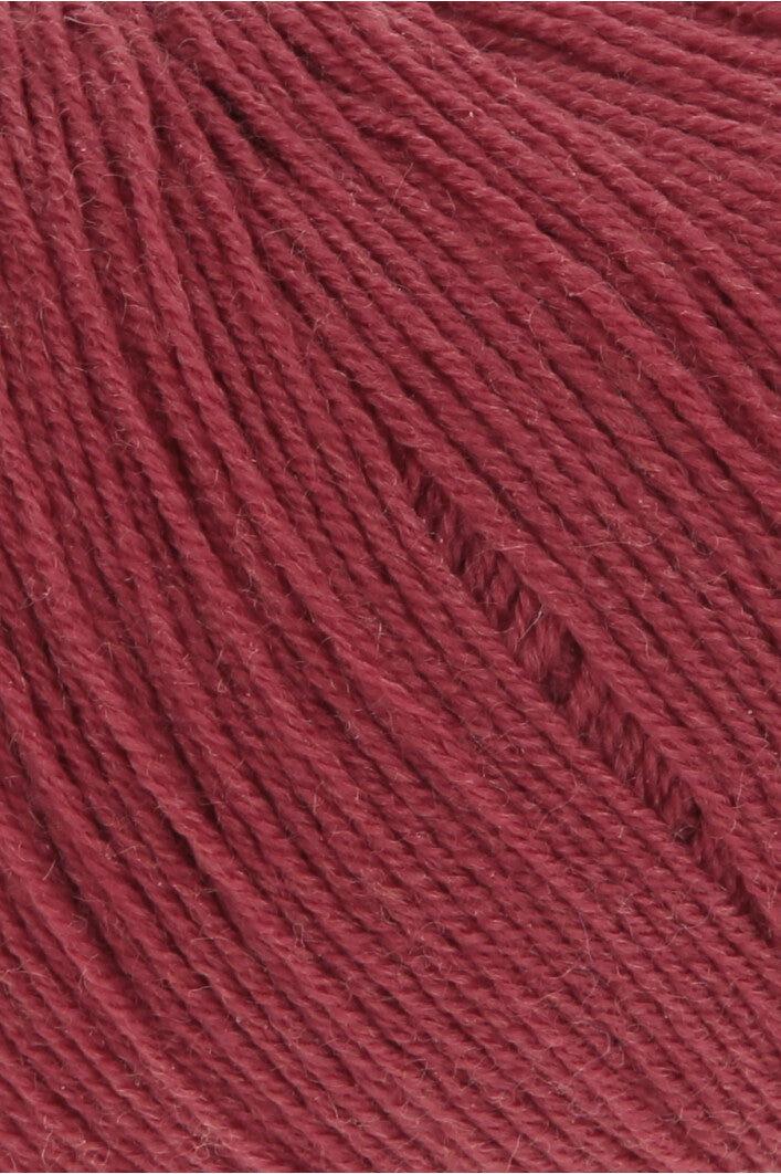 Exquisite 100% Merino Wool - Merino 400 Lace Yarn Ball