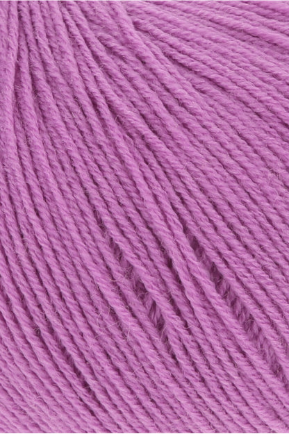 Exquisite 100% Merino Wool - Merino 400 Lace Yarn Ball