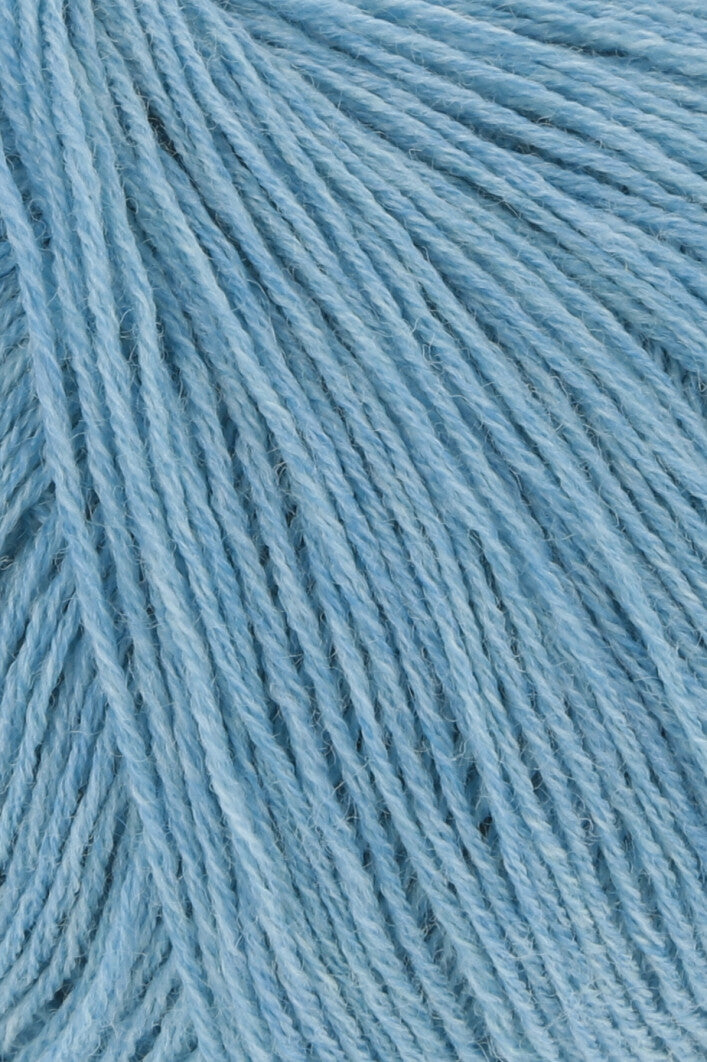 Exquisite 100% Merino Wool - Merino 400 Lace Yarn Ball